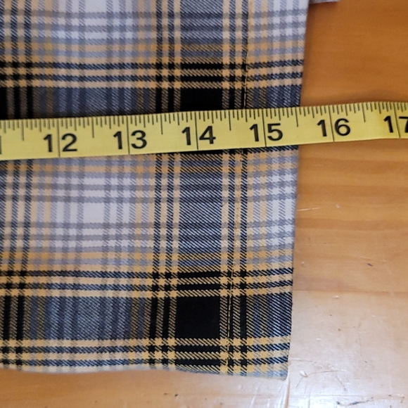 Urban Outfitters Plaid Miniskirt POCKETS - Picture 9 of 11